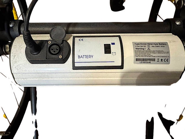 スタンディング車椅子 ペガサスII バッテリーセル交換（保護回路内蔵Li-ionセル化）