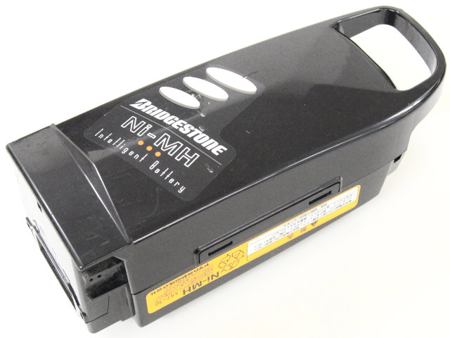 [F895028BL、X47-30]ブリヂストン BRIDGESTONE ベガスE.A. VG23N8バッテリーセル交換