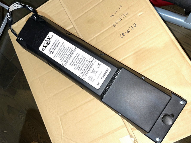 [Ref:016154002]ソレックス 電動バイク e.solex バッテリーセル交換