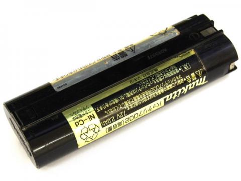 [バッテリ7002]マキタ makita 充電式刃物グラインダ9500D、充電式クリーナー 4073D・4071D他バッテリーセル交換