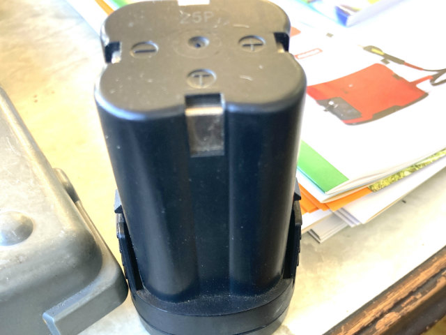 [P25NOVA]Wakoshouji vine 電動ハサミ P25 バッテリーセル交換