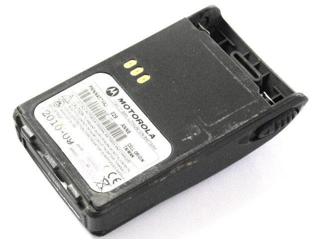[PMNN4074、PMNN4074AJ]MOTOROLA モトローラ GL2500Rシリーズバッテリーセル交換